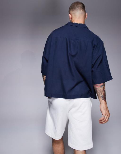 ASOS DESIGN – Kastiges Schlupfhemd aus Jacquard in gestreiftem Marineblau mit Oversize-Schnitt, 4 von 4