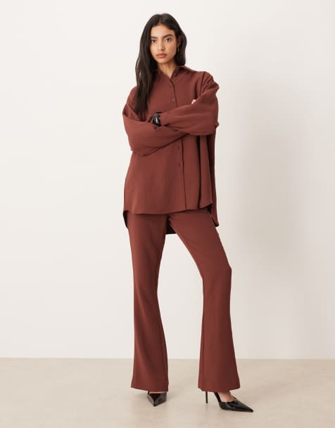 ASOS DESIGN – Kasztanowy zestaw z dopasowaną koszulą oversize i spodniami - view 1