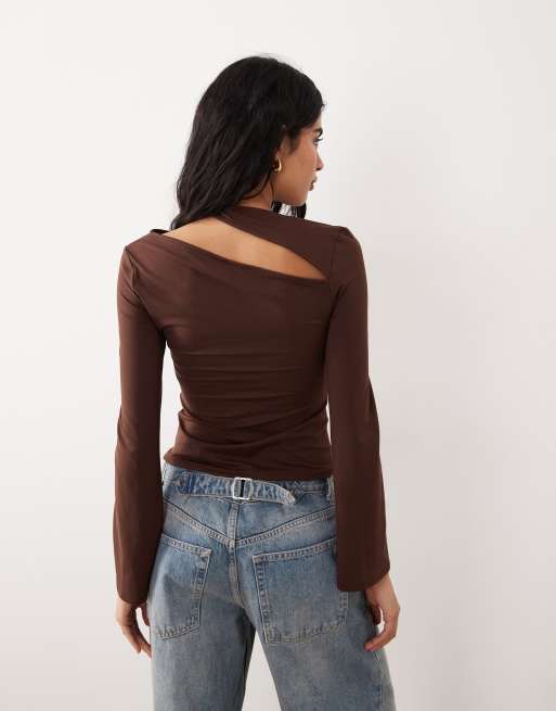 ASOS DESIGN - Katoenachtige top met lange mouwen en uitsnijding in chocoladebruin, 4 van 4