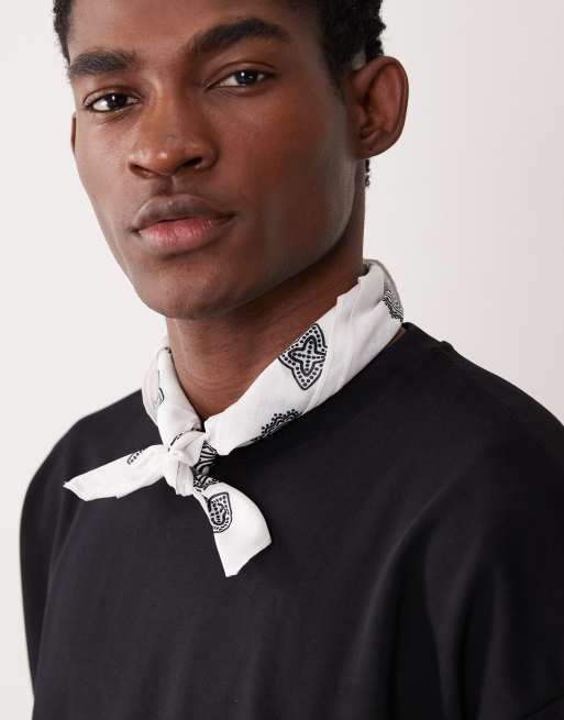 ASOS DESIGN - Katoenen bandana met paisley motief in wit , 3 van 3