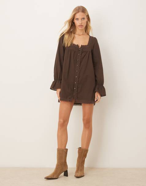 ASOS DESIGN - Katoenen mini babydoll-jurk met kanten rand en lange mouwen in chocoladebruin - view 1
