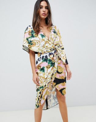 ASOS DESIGN – Kedjemönstrad kimonoklänning i midimodell i satin med knut framtill och asymmetriska ärmar-Flerfärgad