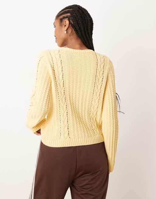 ASOS DESIGN - Kernemælksfarvet cardigan med v-hals og kabelsøm, 3 af 4