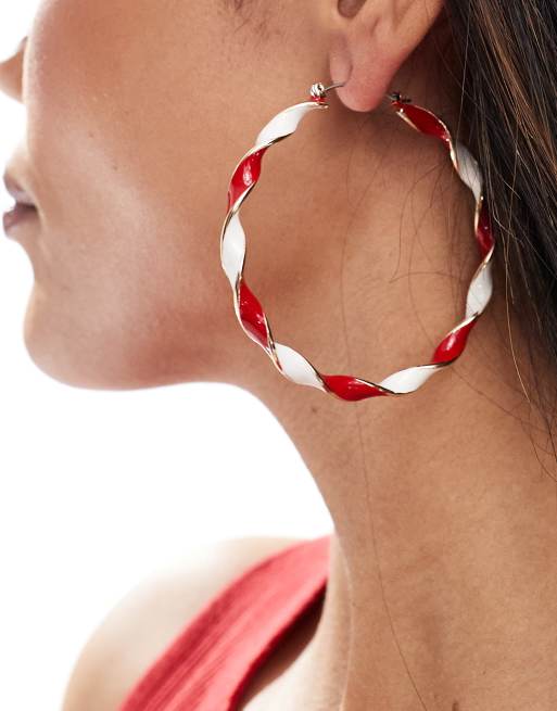 ASOS DESIGN - Kerstmis - Oorrringen met zuurstok design in goudkleur