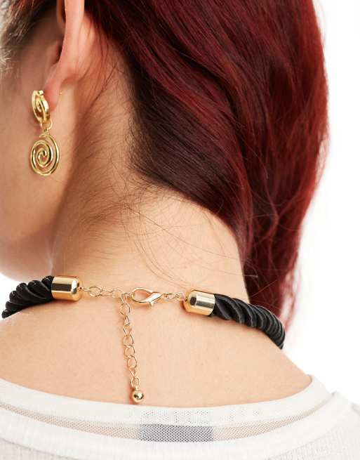 ASOS DESIGN - Ketting met grof touw en wervelhangertje in goudkleur, 3 van 4