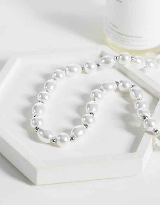 ASOS DESIGN - Ketting met parels en kralen in wit en zilver, 2 van 4