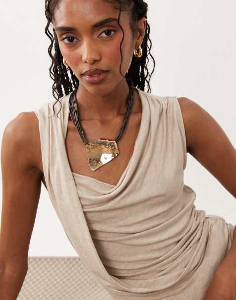 ASOS DESIGN - Ketting van koord met abstracte vierkante hanger in goudkleur - view 1
