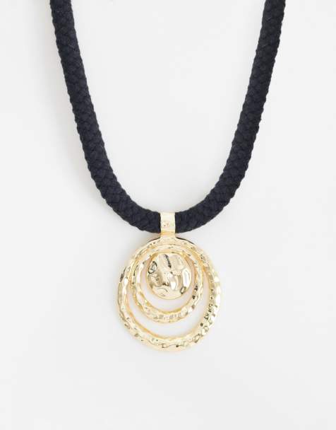 ASOS DESIGN - Ketting van koord met gehamerde hanger in goudkleur - view 1