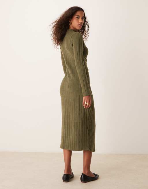ASOS DESIGN – Khakifärgad, grovribbad midiklänning i fluffigt garn med omlottdesign vid midjan, 4 av 4