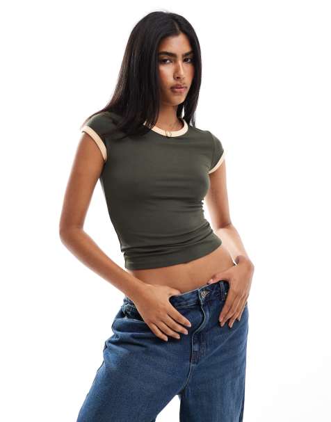 ASOS DESIGN – Khakifärgad, kort t-shirt med kontrasterande kantrand - view 1