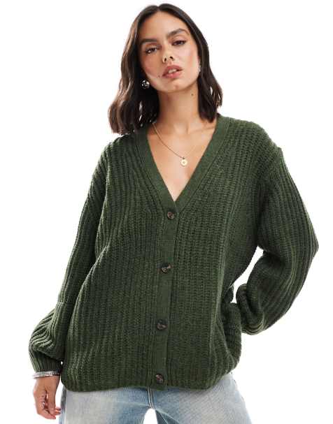 ASOS DESIGN – Khakifärgad, ribbad, fluffig kofta med v-ringning - view 1
