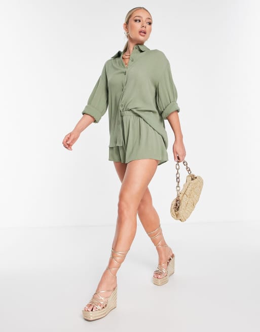ASOS DESIGN - Khakigrøn strandskjorte i krølstof - Del af sæt