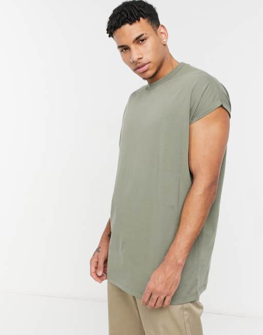 ASOS DESIGN – Khakigrön t-shirt i oversize och lång modell med uppvikta ärmar
