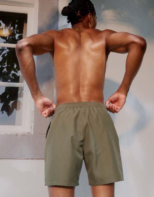 ASOS DESIGN – Khakigröna, halvlånga badshorts, 4 av 4