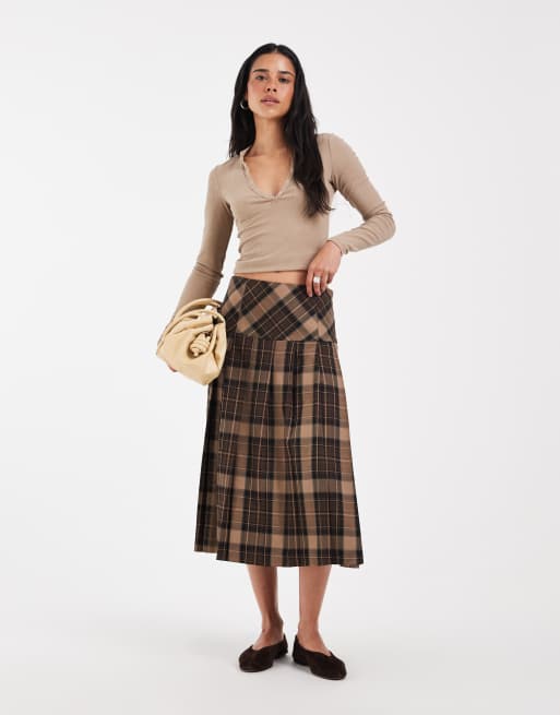 ASOS DESIGN kilt midi sartoriale con dettaglio bottoni a quadri marroni, 1 di 5