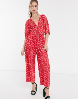 20514505-1-redfloral?$n_320w$&wid=317&fi