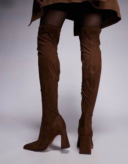 ASOS DESIGN - Kira - Chokoladebrune overknee-støvler med spids tå i imiteret ruskind, 3 af 4