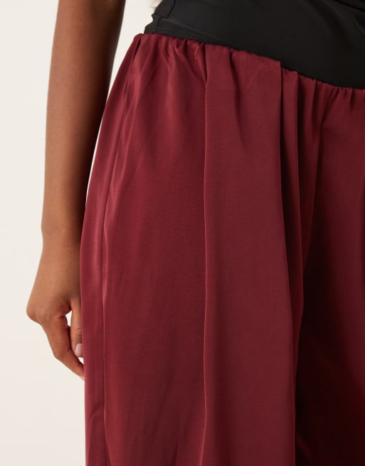 ASOS DESIGN - Kirsebærrøde skræddersyede lavtaljede pull-on-bukser i satin , 3 af 5