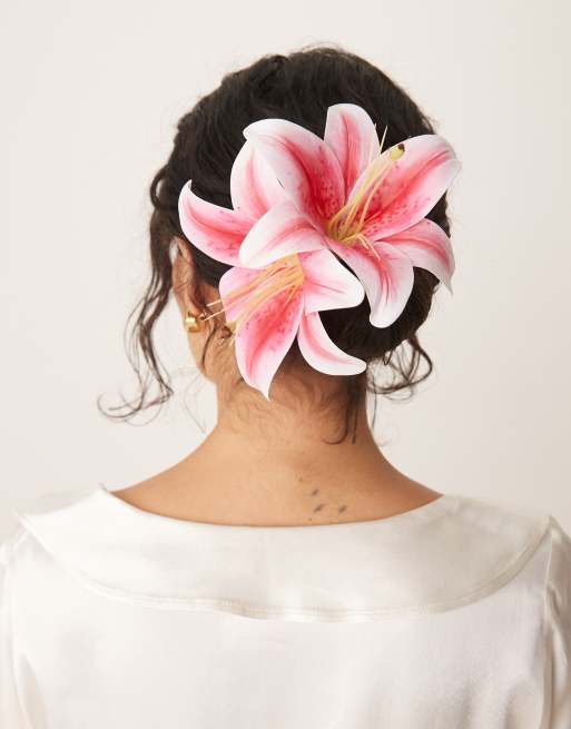 ASOS DESIGN – Klamra do włosów z różowymi kwiatami lilii