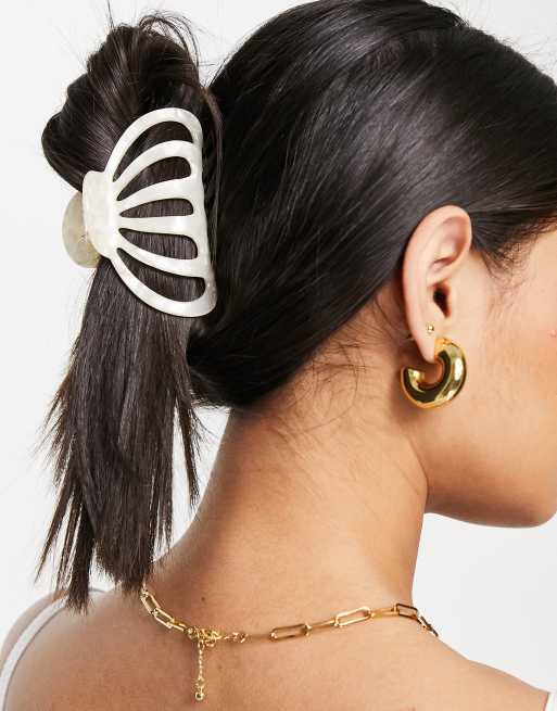 ASOS DESIGN – Klamra do włosów z tworzywa w kolorze perłowym, 2 z 4