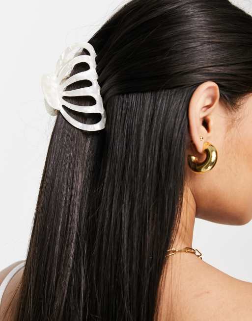 ASOS DESIGN – Klamra do włosów z tworzywa w kolorze perłowym, 3 z 4