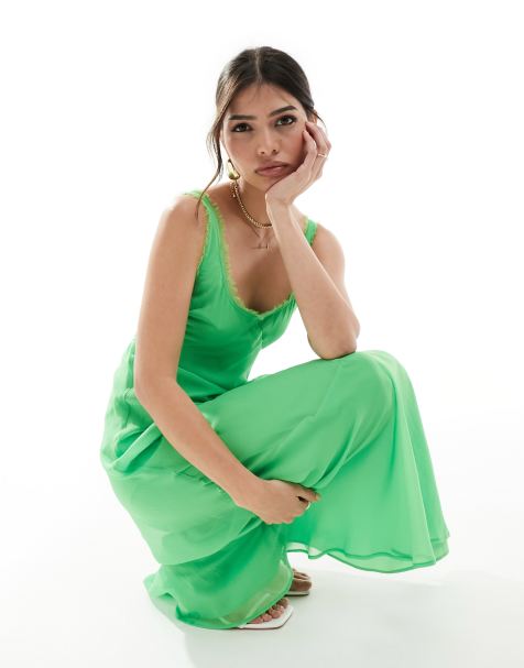 ASOS DESIGN - Klar og grøn maxikjole med dyb og rund hals og rå kant samt tværsnit - view 1