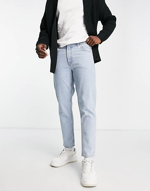 ASOS DESIGN – Klassische, robuste Jeans in heller Stone-Waschung mit elastischem Bund