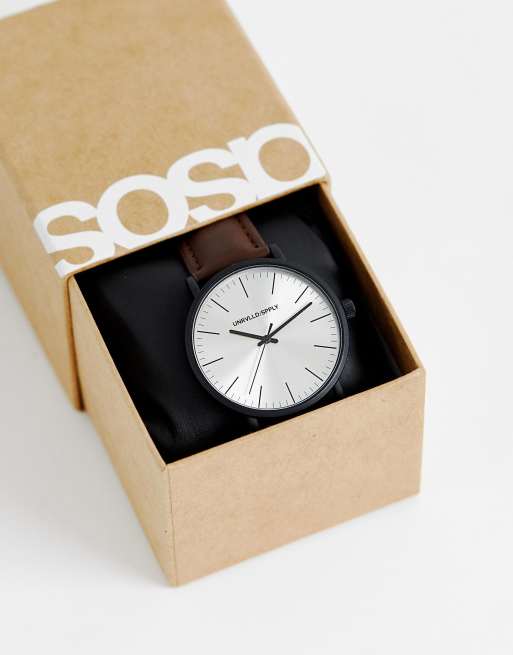 ASOS DESIGN – Klassisk klocka med mattsvart boett och brunt armband i läderimitation, 2 av 4