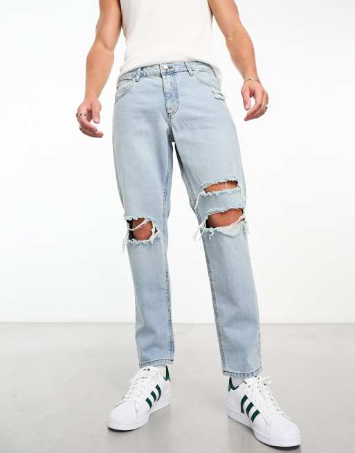 ASOS DESIGN - Klassiske og stive jeans med store flænger på knæene i lys vask, 4 af 4