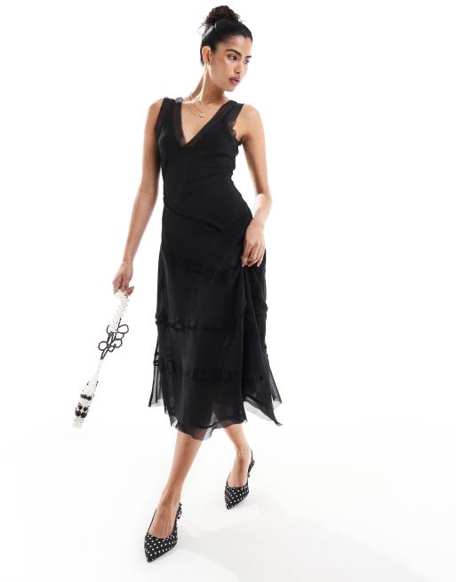 ASOS DESIGN – Kleid in Schwarz mit Spitzeneinsatz und asymmetrischem Saum