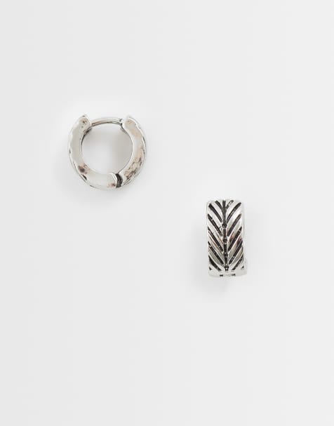 ASOS DESIGN – Kleine Creolen in Silberoptik mit Chevron-Gravur - view 1