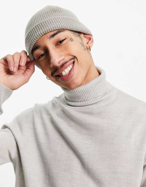 ASOS DESIGN – Kleine Fischerstrickmütze mit Waffelstruktur-Detail in Grau, 2 von 4