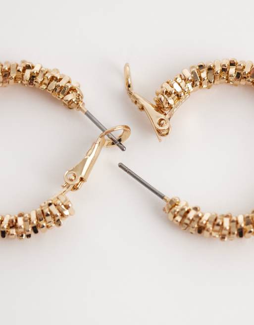 ASOS DESIGN – Kleine, goldfarbene Creolen im Perlen-Design, 4 von 4