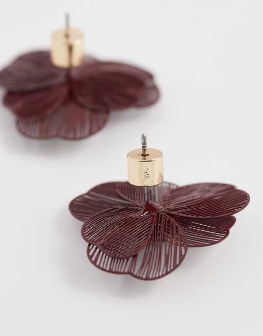 ASOS DESIGN – Kleine Ohrstecker in Burgunderrot mit kleinem Drahtblumen-Design, 2 von 4