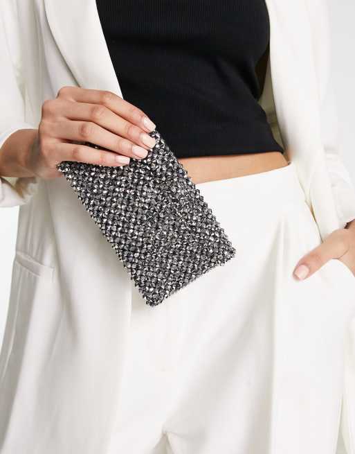 ASOS DESIGN – Kleine, perlenbesetzte Umhängetasche in Silber, 4 von 4