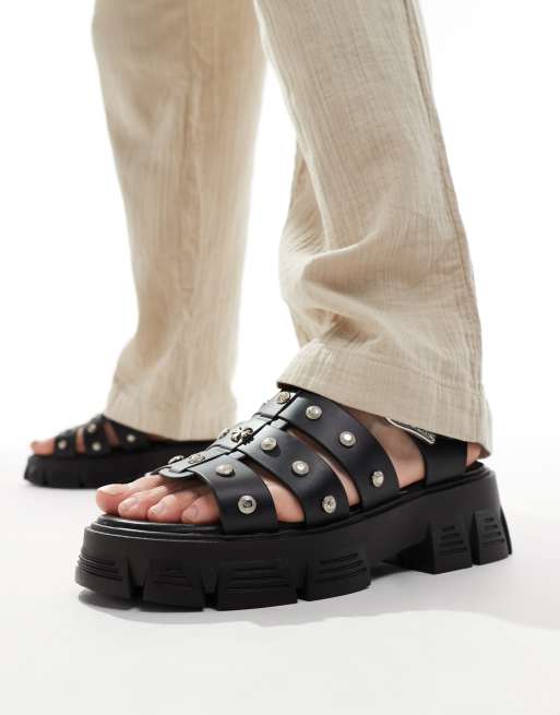 ASOS DESIGN – Klobige Römersandalen mit Western-Metallbesatz, 2 von 4