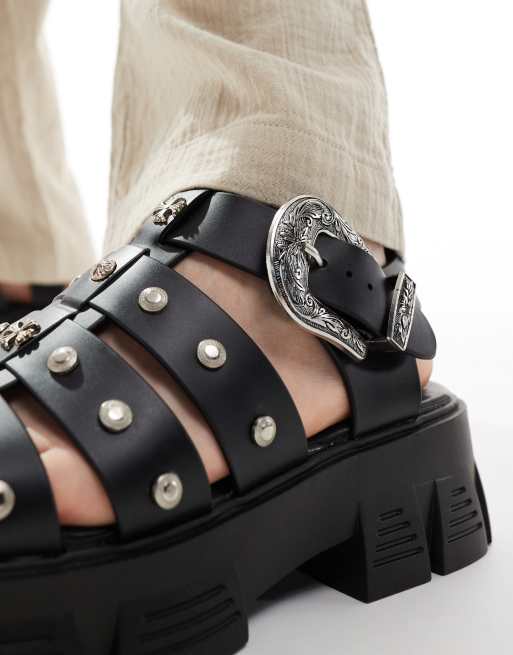ASOS DESIGN – Klobige Römersandalen mit Western-Metallbesatz, 3 von 4
