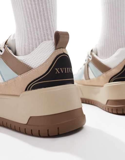 ASOS DESIGN Klobige Sneaker mit ubergroBen Schnursenkeln ASOS