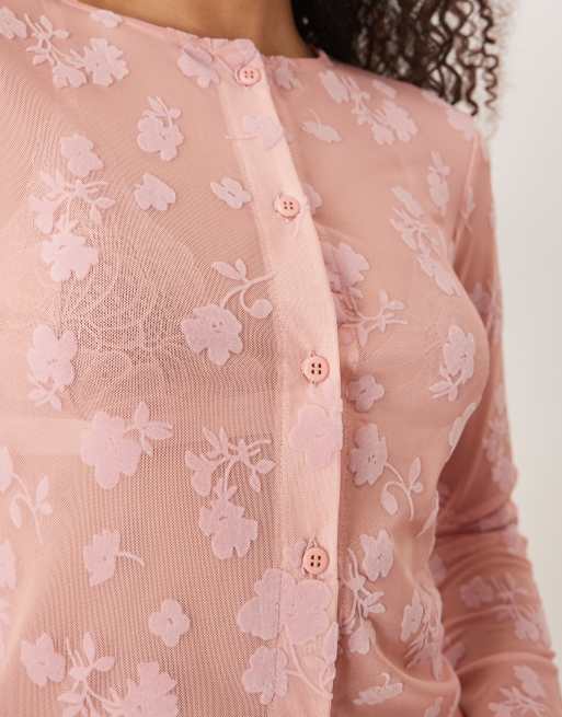 ASOS DESIGN – Knapp geschnittene Strickjacke in Rosa mit beflocktem Design, 2 von 4