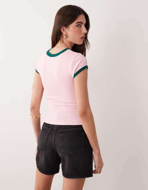 ASOS DESIGN – Knapp geschnittenes Ringer-T-Shirt in Rosa mit „L'Amour Paris“-Grafik, 4 von 4