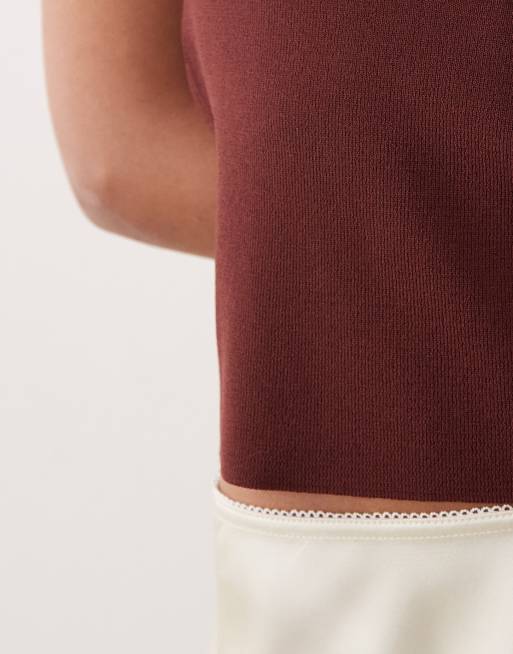 ASOS DESIGN – Knapp geschnittenes T-Shirt aus kompaktem Strick in Schokobraun, 3 von 4