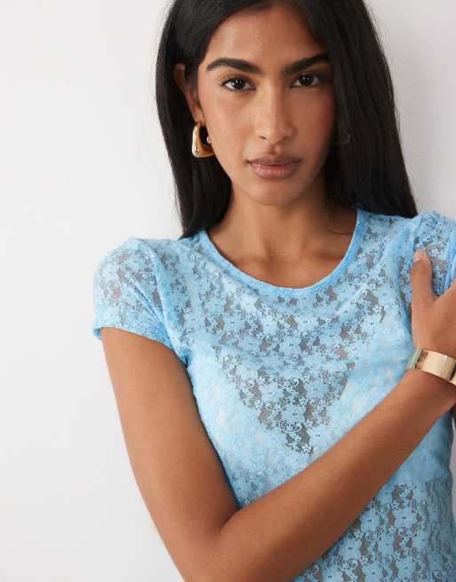 ASOS DESIGN – Knapp geschnittenes T-Shirt aus Spitze in Blau, 3 von 4