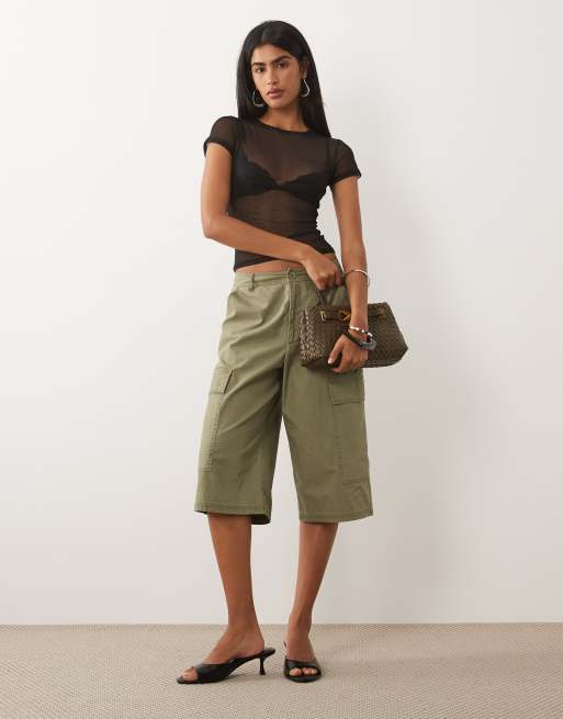 ASOS DESIGN – Knapp geschnittenes T-Shirt aus transparentem Netzstoff in Schwarz, 2 von 4