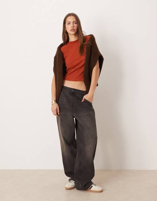ASOS DESIGN – Knapp geschnittenes T-Shirt in Rostrot im Stil der 90er, 3 von 4