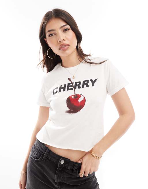 ASOS DESIGN – Knapp geschnittenes T-Shirt in Weiß mit Kirsch-Grafikprint