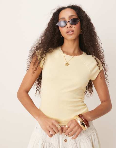ASOS DESIGN – Knapp geschnittenes T-Shirt in Zitronengelb mit Raglanärmeln - view 1