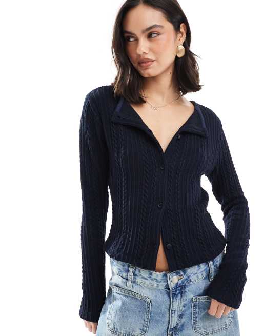 ASOS DESIGN – Knappe Strickjacke in Marineblau mit Zopfmuster und durchgehender Knopfleiste