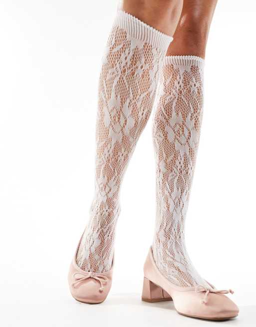 FhyzicsShops DESIGN knee high socks in white lace 