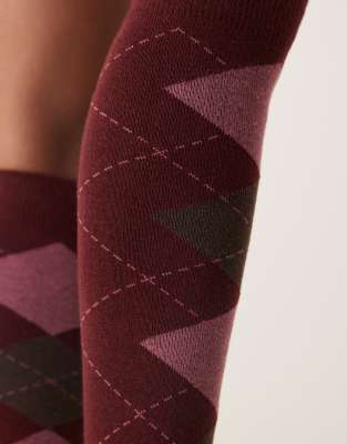 Asos Design Knee High Socks With Front Argyle Placement In Red