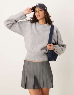 knit crew neck sculpted sweater with banana sleeves and ribbed hem in gray-Navy